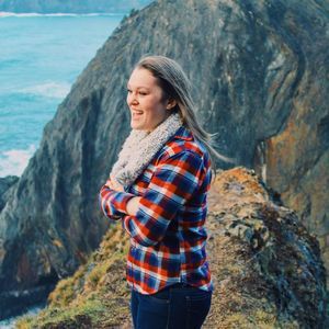 Meet your Posher, Caitlyn